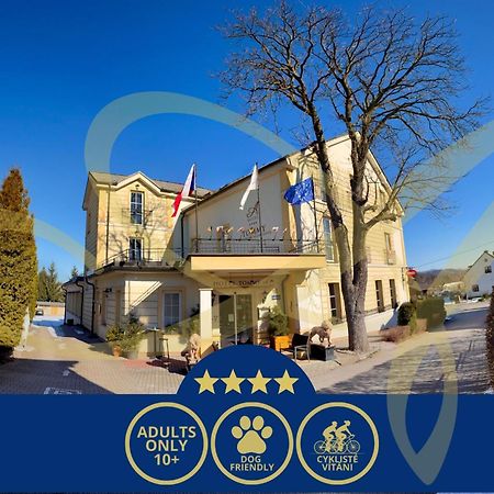Hotel Tommy Wellness & Spa Náchod Екстериор снимка