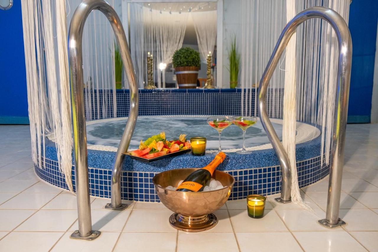 Hotel Tommy Wellness & Spa Náchod Екстериор снимка