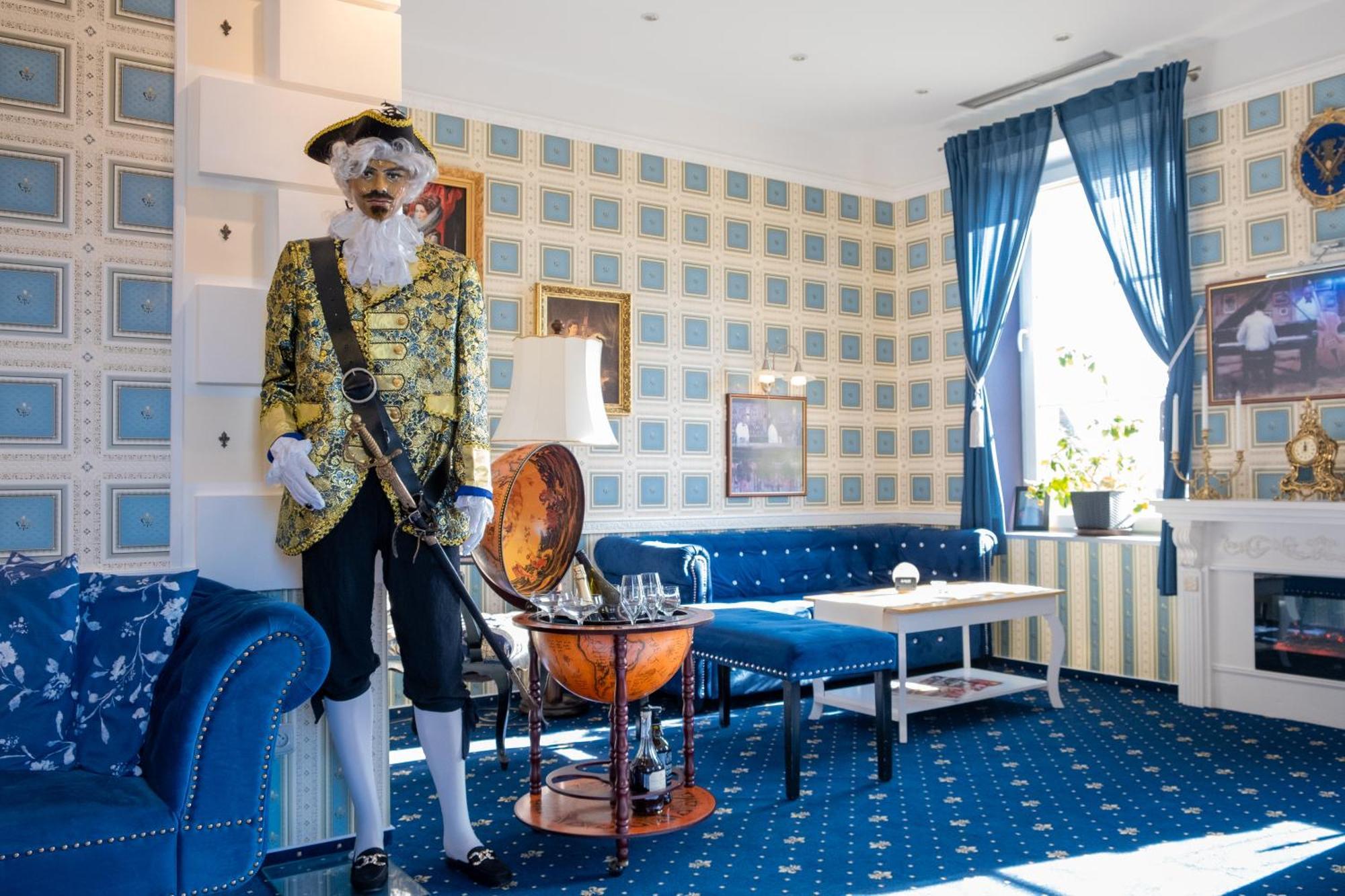 Hotel Tommy Wellness & Spa Náchod Екстериор снимка